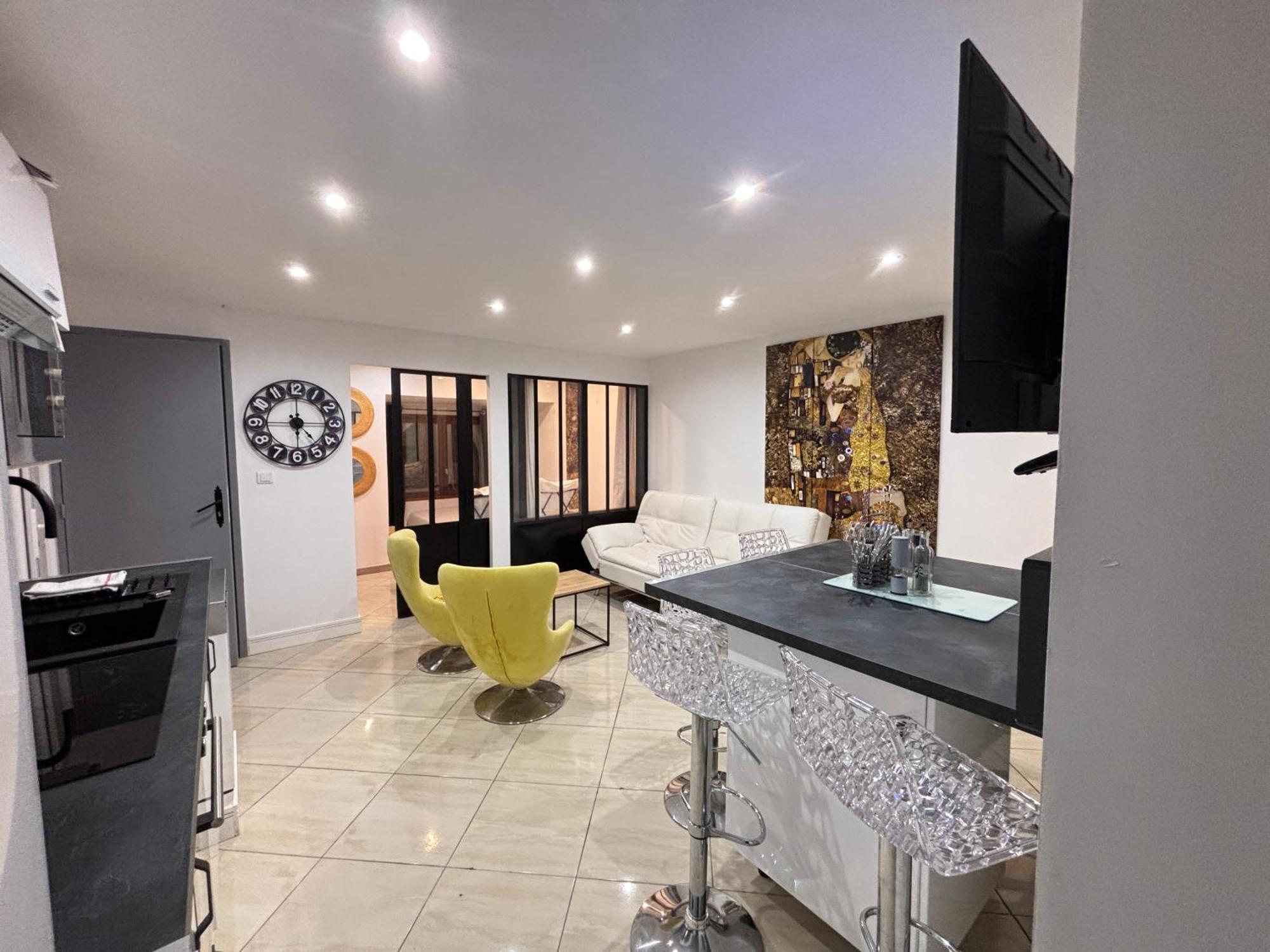 Suite - Vue sur Piscine